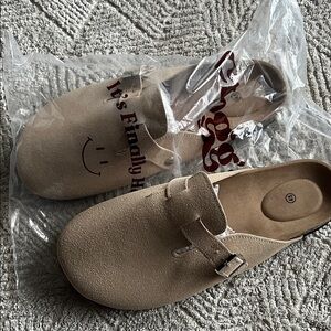 Tan Suede Cloggs